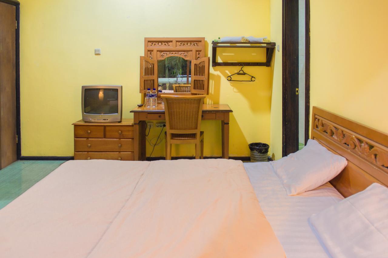 Foresta Inn Family Resort Prigen Extérieur photo